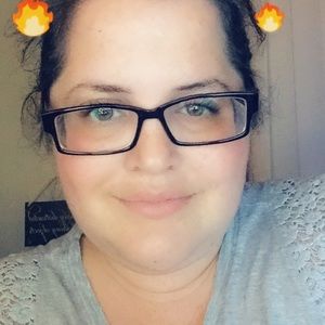 Meet your Posher, Rebecca